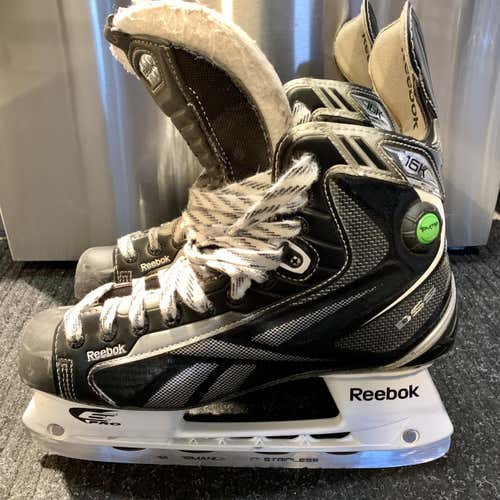 Used Reebok 16k PUMP D&R (Regular) Size 11 Hockey Skates