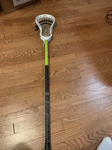 Used Epoch Dragon fly F30 with strung Under armour Command X complete faceoff Stick