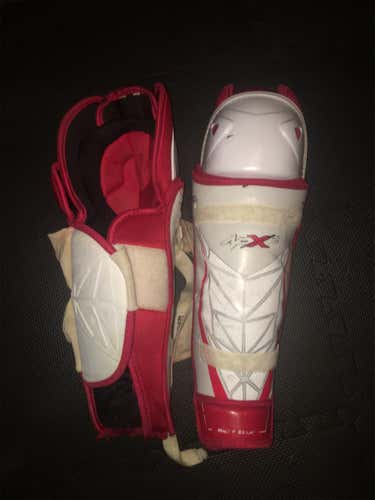 Bauer APX2 Shin Pads Size 16