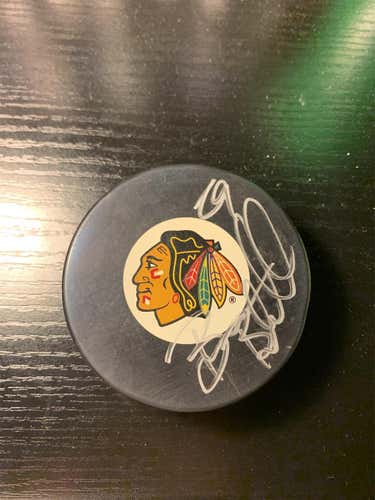 Bryan Bickell Autograph Blackhawks Logo Puck