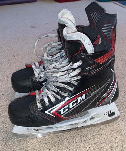 CCM JetSpeed FT490 (Size 7.5) Hockey Skates