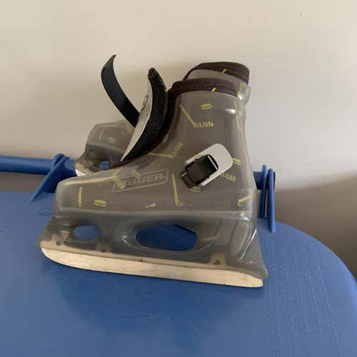 Used Bauer Lil Champ D&R (Regular) Size 10 Hockey Skates