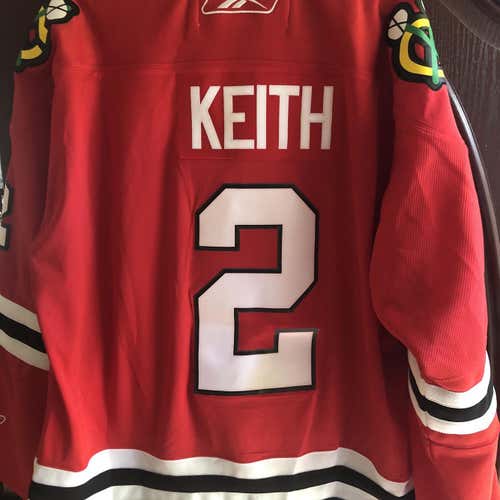 Duncan Keith Official NHL Jersey.