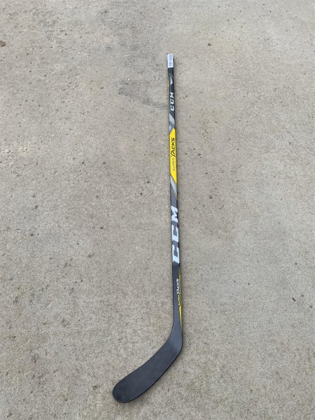 New Right Handed Super Tacks Toe Pro Stock Hockey Stick