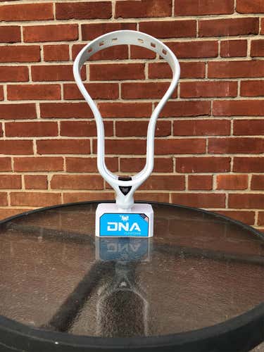 New Unstrung DNA Head