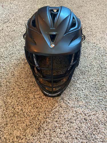 Lightly Used Medium Black Cascade R