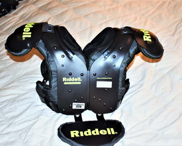 Riddell Surge Football Shoulder Pads w/ Back Plate, Large (13-14) - Like New