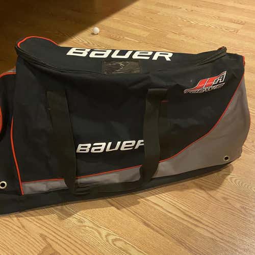 New Bauer Hockey Bag