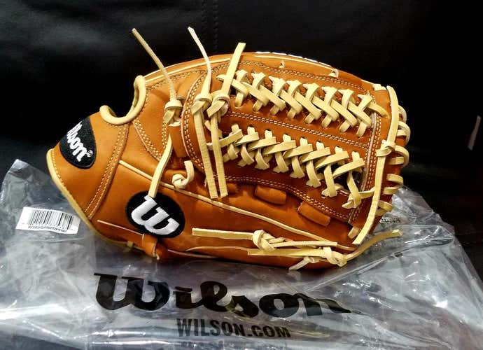 NWT 2020 Wilson A2000 D33 Pitcher's Glove 11.75" * Do not buy. For trade