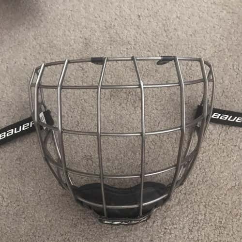 Bauer Re-Akt Titanium Medium Full Cage