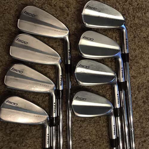 Used Right Handed i500 Extra Stiff Flex Steel Shaft Iron Set