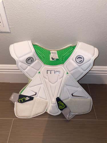 Used Large Maverik M4 Shoulder Pads