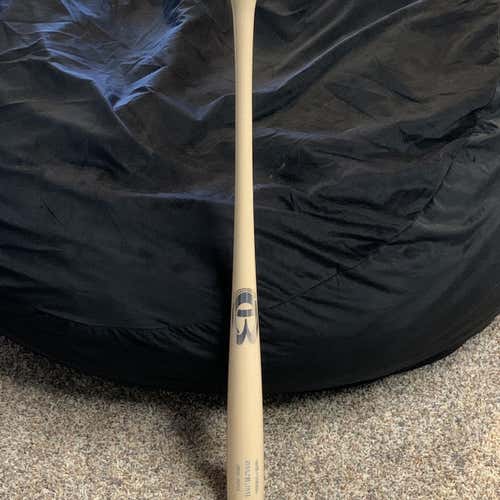 New Wood 243m 34" Bat