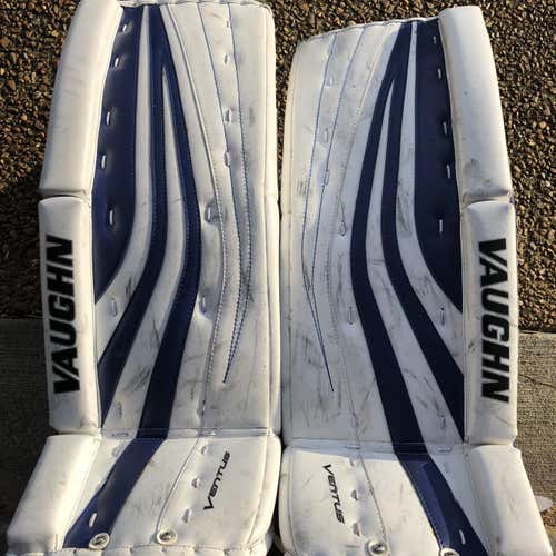 White Used 29" Vaughn Ventus SLR Pro  Goalie Leg Pads