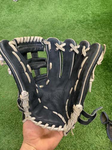 Navy Louisville Slugger Infield Baseball Glove