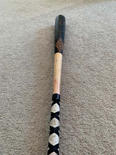 Used Wood KG1 32" Bat