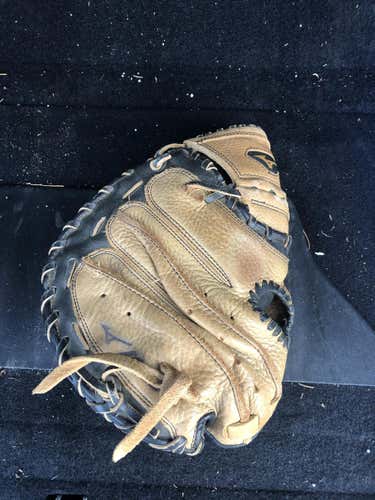 Brown Used Mizuno Catcher's Right Handed Prospect Baseball Glove