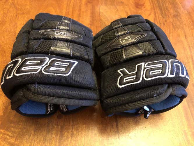 Black Used Junior Bauer Nexus N9000 Gloves 12"