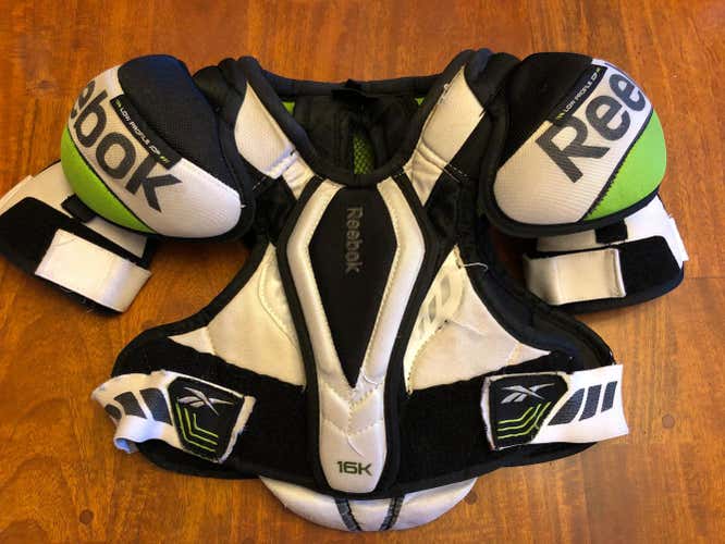 Used Junior Small Reebok 16K Shoulder Pads