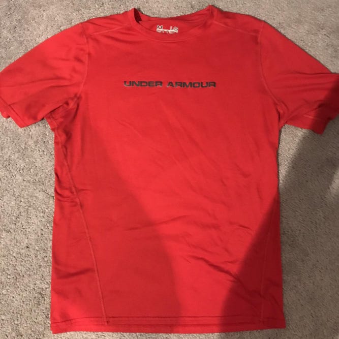 Red Men's Large Under Armour Shirt
