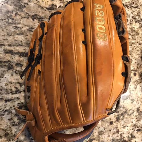 Used Outfield A2000 12.75" Baseball Glove