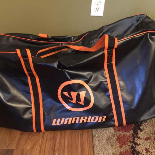 Warrior Pro Goalie X-Large 40in. Carry Equipment Bag (Blk/Org)