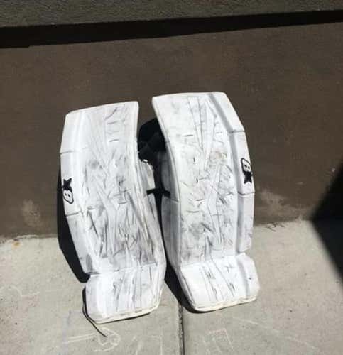 White Used Junior 29" Brian's NetZero Goalie Leg Pads