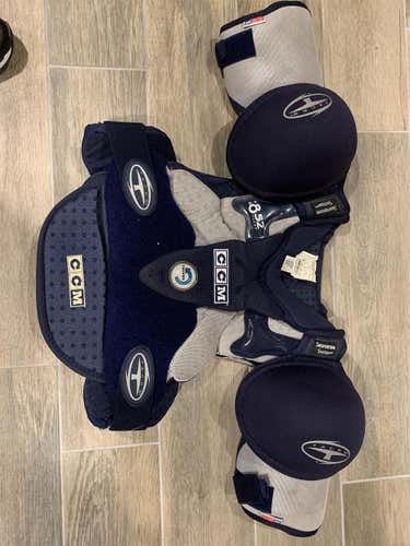 New Medium CCM Tack 852 Shoulder Pads