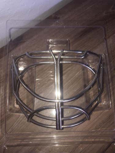 Used Bauer NME Cat Eye Cage