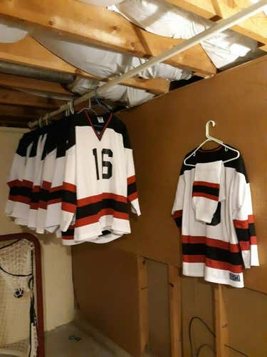 Full Team Set of Adult/Senior Hockey Jerseys and Hockey Socks