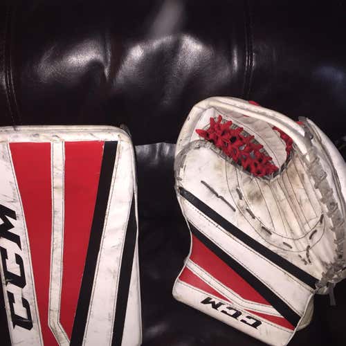 White Intermediate Used CCM Regular Extreme Flex II 860