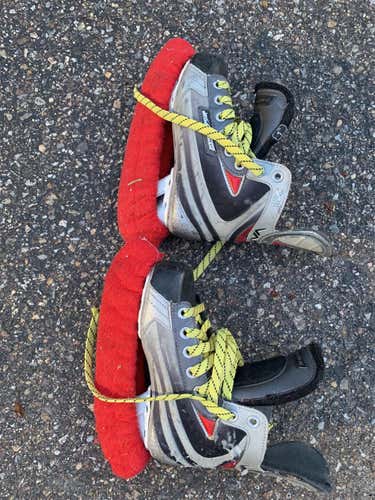 Used Bauer Size 1 Hockey Skates