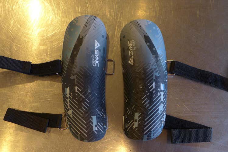 SYNC by keka carbon Arm guards