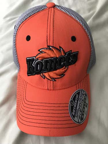 FW Komets & Hartfort Whalers Combo Hat.