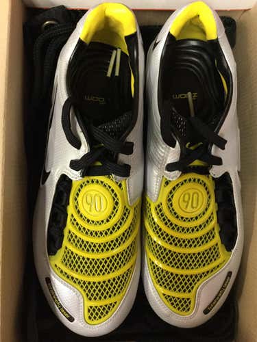 White Unisex Molded Cleats Nike Nike Total 90 Laser FG Cleats