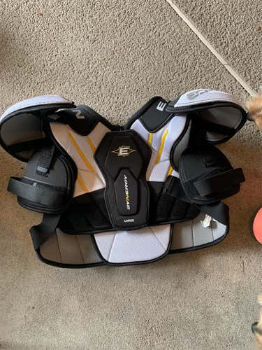 New Youth Large Easton Synergy Shoulder Pads