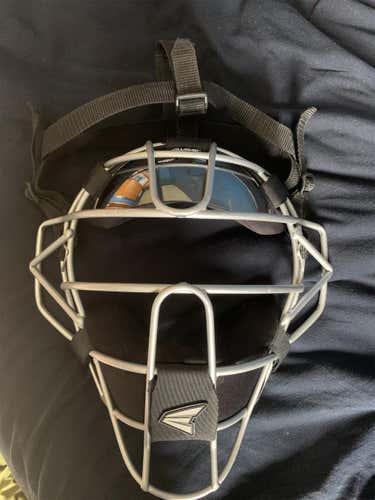 Easton Traditional Mask With All Star Sun Visor