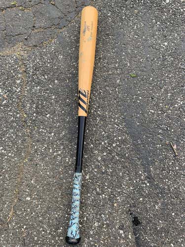 Used Wood AP5 (-3) 30 oz 33" Bat
