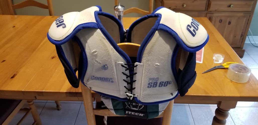Cooper PRO SB60 "Enhanced" Large Classic Shoulder Pads from 80s