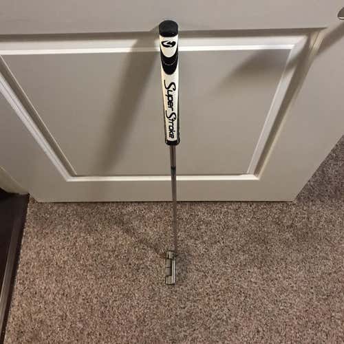 Used Right Handed Anser 35" Putter