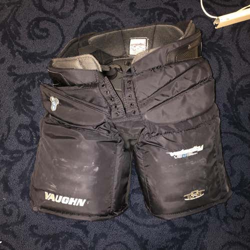 Black Used Medium Vaughn Velocity VE8 Pro Carbon  Hockey Goalie Pants