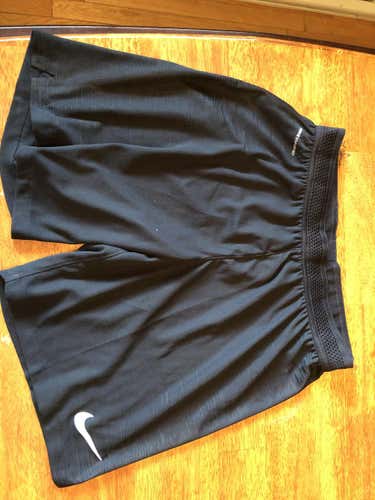 Mens Nike Vapor Knit shorts size MEDIUM