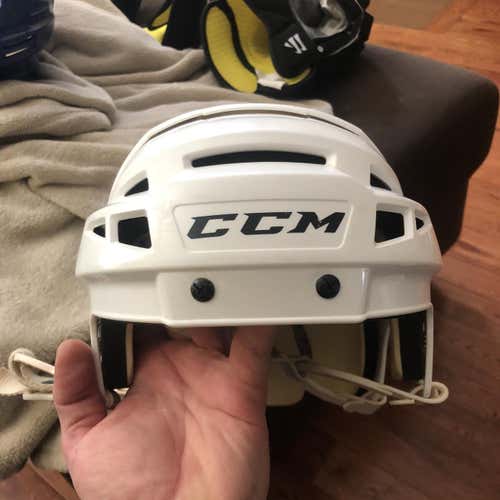 Used White CCM V08