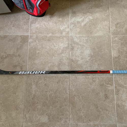 New Right Handed Vapor FlyLite Toe  Hockey Stick