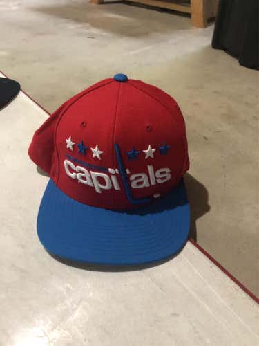 Adult One Size Fits All Mitchell & Ness Hat Washington Capitals