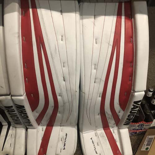 34 + 2 Vaughn Ventus SLR Pro Goalie Leg Pads