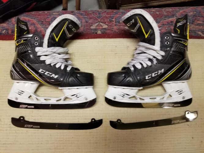 Senior Used CCM Super Tacks AS1 Hockey Skates D&R (Regular) Size 9, 2 Sets New Black Step Steel