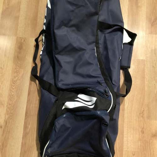 EASTON E510W Bat & Equipment Wheeled Bag