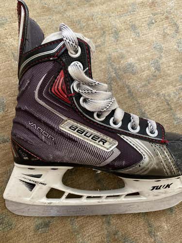 Youth Used Hockey Skates Size 11Y