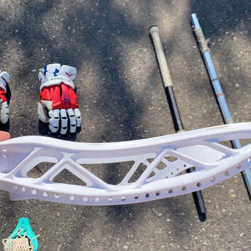 New Attack & Midfield Unstrung Charge 2 Head